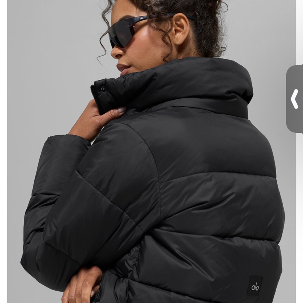 ALO Yoga Women's Gold Rush Black Puffer Jacket - Picture 2 of 4